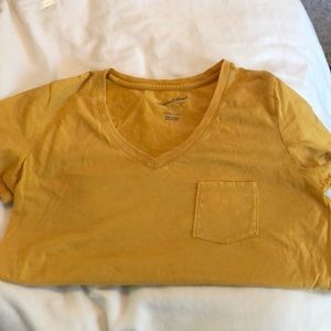 Mustard yellow pocket T-shirt
